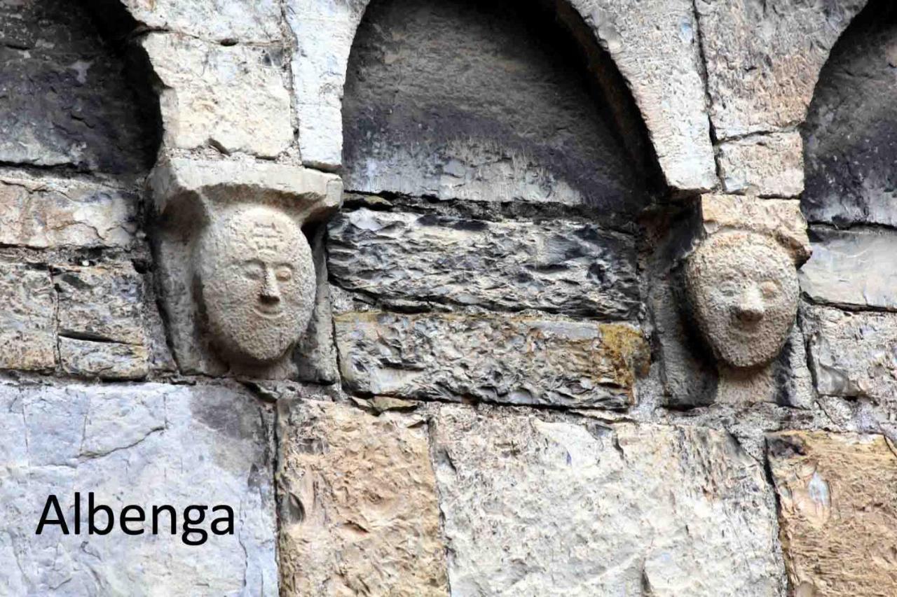 Case Rossa E Blu Villanova d'Albenga Εξωτερικό φωτογραφία