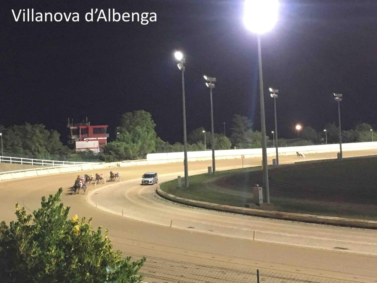 Case Rossa E Blu Villanova d'Albenga Εξωτερικό φωτογραφία